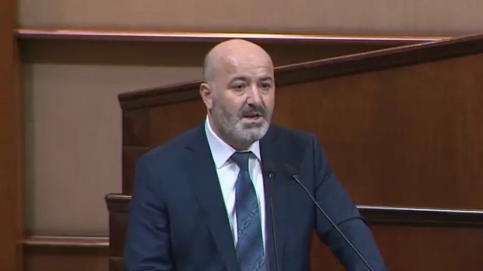 AK Partili Muhammet Kaynar’dan Ekrem İmamoğlu’na soru: Hizmet yok! 40 milyar TL ile ne yapıldı?