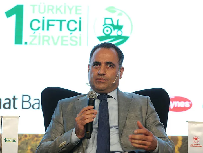 Turkuvaz Medya Merkezi'nde 1. Türkiye Çiftçi Zirvesi: Tarımın geleceği konuşuldu! Tarım Bakanı Bekir Pakdemirli'den önemli açıklamalar - 12
