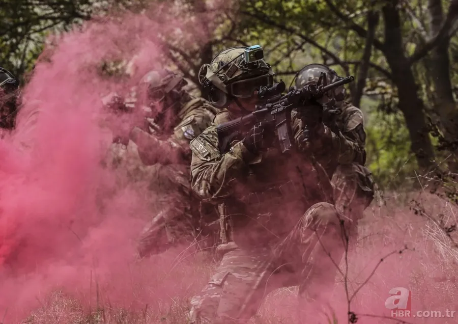 Türk ordusunun gururu SAS komandoları görüntülendi! 20