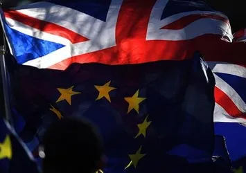 Avrupa Komisyonu'ndan flaş Brexit kararı