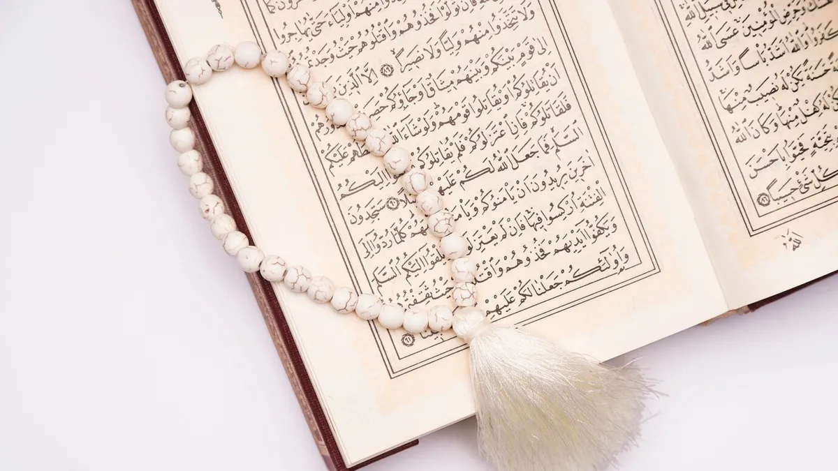 KALEM SURESİ ARAPÇA-TÜRKÇE | LGS sınav duası 2024! Kalem Suresi okunuşu, anlamı ve faziletleri neler?