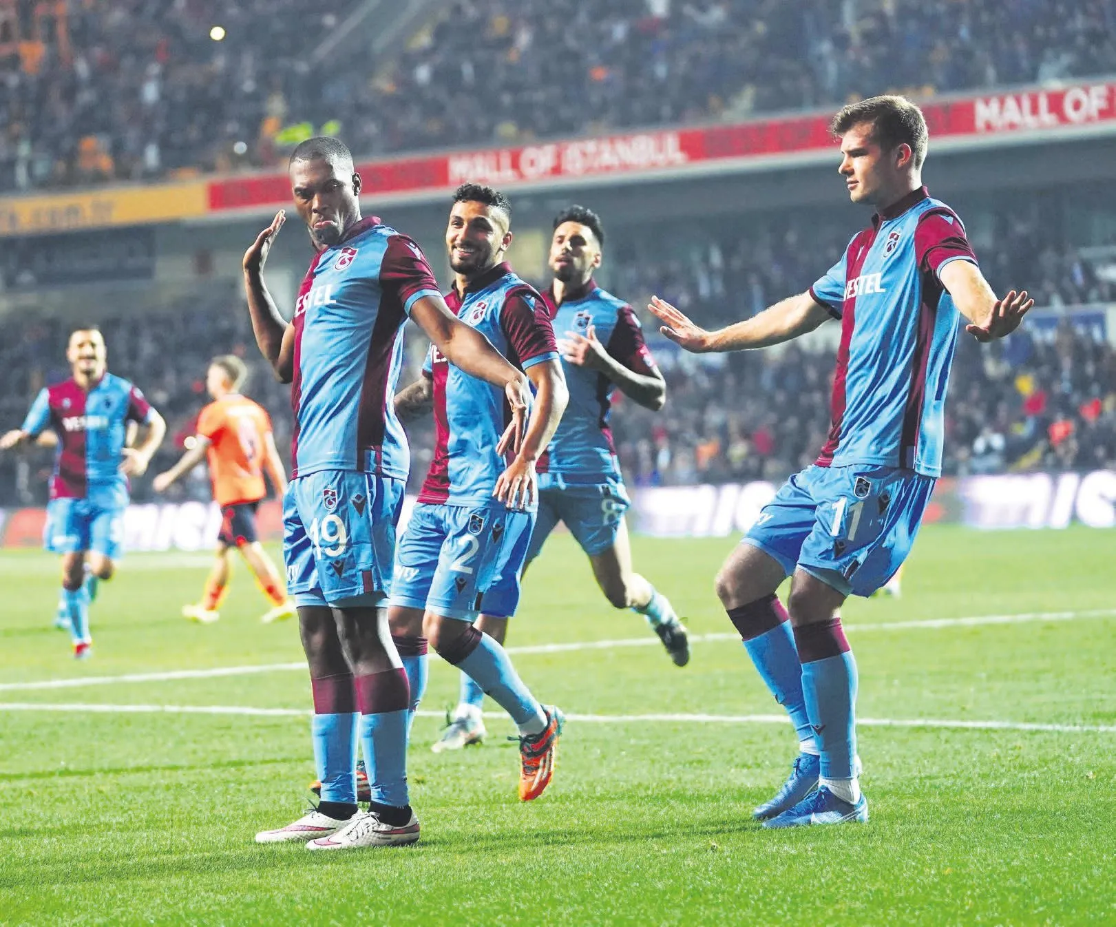Fırtına 12'den vurdu! Trabzonspor'un yabancı futbolcuları attıkları gollerle 12 takımı geride bıraktı