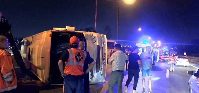 Son dakika: TEM Edirne istikametinde minibüs devrildi