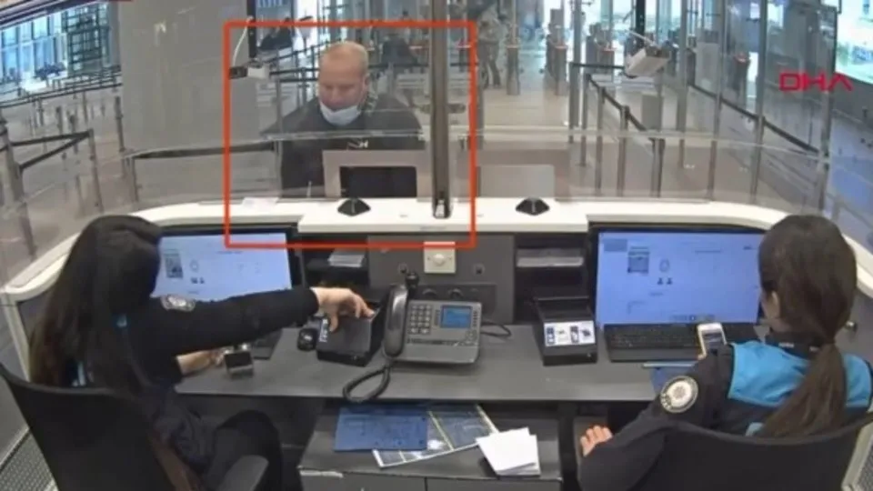 Kırmızı bültenle aranan Alex Male yakalandı! Peki İngiltere için neden önemli?