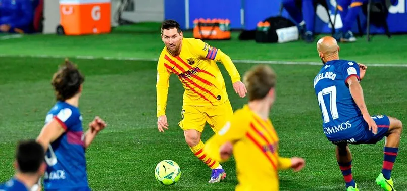Lionel Messi 500'ü gördü