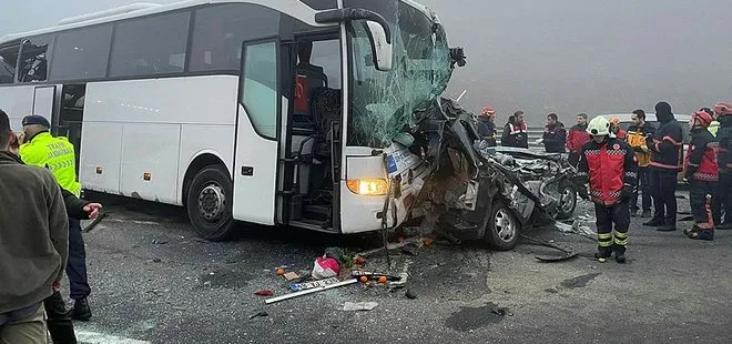 Sakarya’da korkunç kaza: 10 ölü 59 yaralı! Uzman isim A Haber’de kaza sebebini anlattı