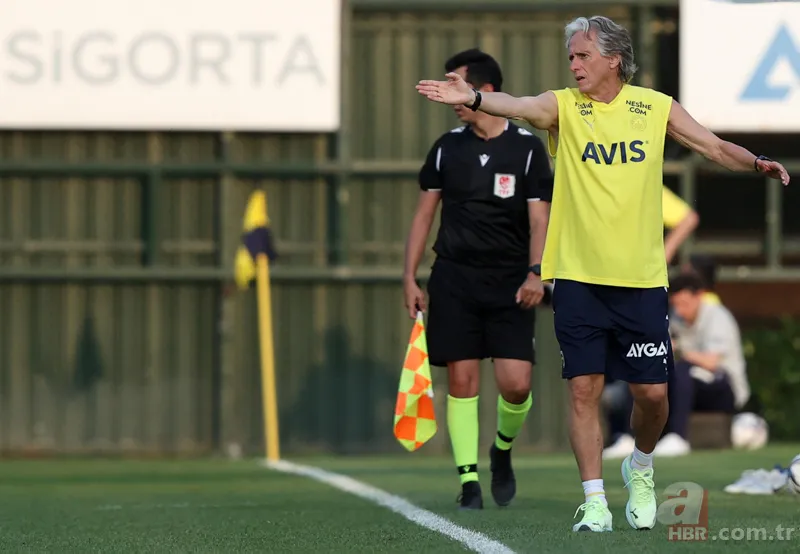 Fenerbahçe teknik direktörü Jorge Jesus sahadaki liderini seçti! 4