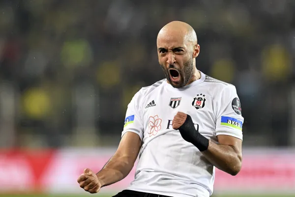 Tarihe geçen Fenerbahçe Beşiktaş derbisi! Kartal yine tarih yazdı - 10