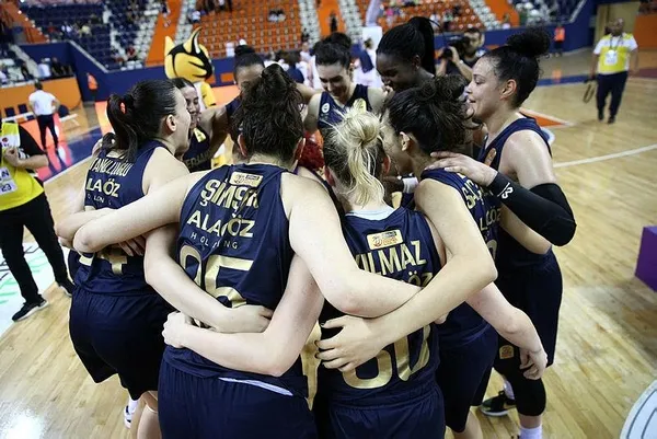 herbalife-nutrition-kadinlar-basketbol-super-liginde-fenerbahce-safiport-sampiyon-oldu-1652623805407.jpeg Herbalife Nutrition Kadınlar Basketbol Süper Ligi'nde Fenerbahçe Safiport şampiyon oldu - 1