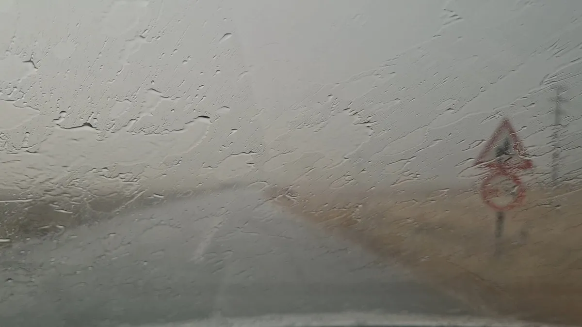 Tekirdağ'da şiddetli sağanak! Sürücüler zor anlar yaşadı