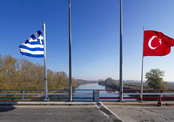 Türkiye'den Yunan Bakan Mitarakis'e cevap