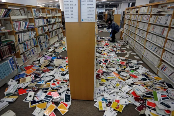 japonyadaki-73luk-deprem-sonrasi-100den-fazla-yarali-1613276852456.jpg Japonya'daki 7,3'lük deprem sonrası 100'den fazla yaralı - 5