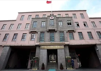 Irak'ın kuzeyine hava harekatı! Çok sayıda terörist sarı torbaya! İşte operasyondan ilk görüntüler...
