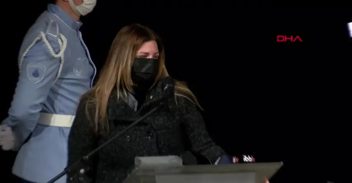 Rasim Öztekin’e son veda! Pelin Öztekin bu sözlerle uğurladı