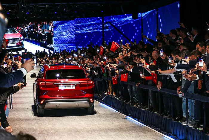 Seri üretim Togg banttan indi! Başkan Erdoğan’dan ilk test sonrası flaş açıklamalar: Çılgın Türkler geliyorlar diyecekler!