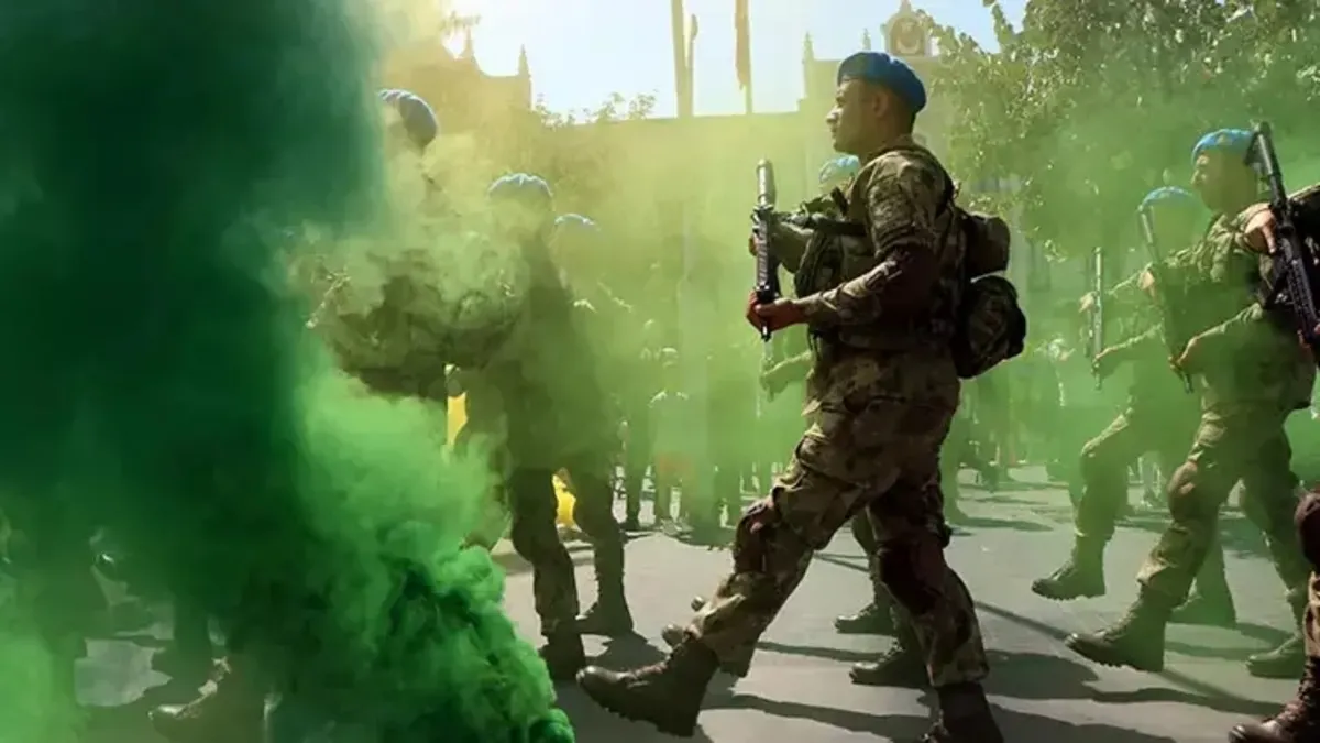 Bolu'da komandolar eşliğinde '30 Ağustos' coşkusu