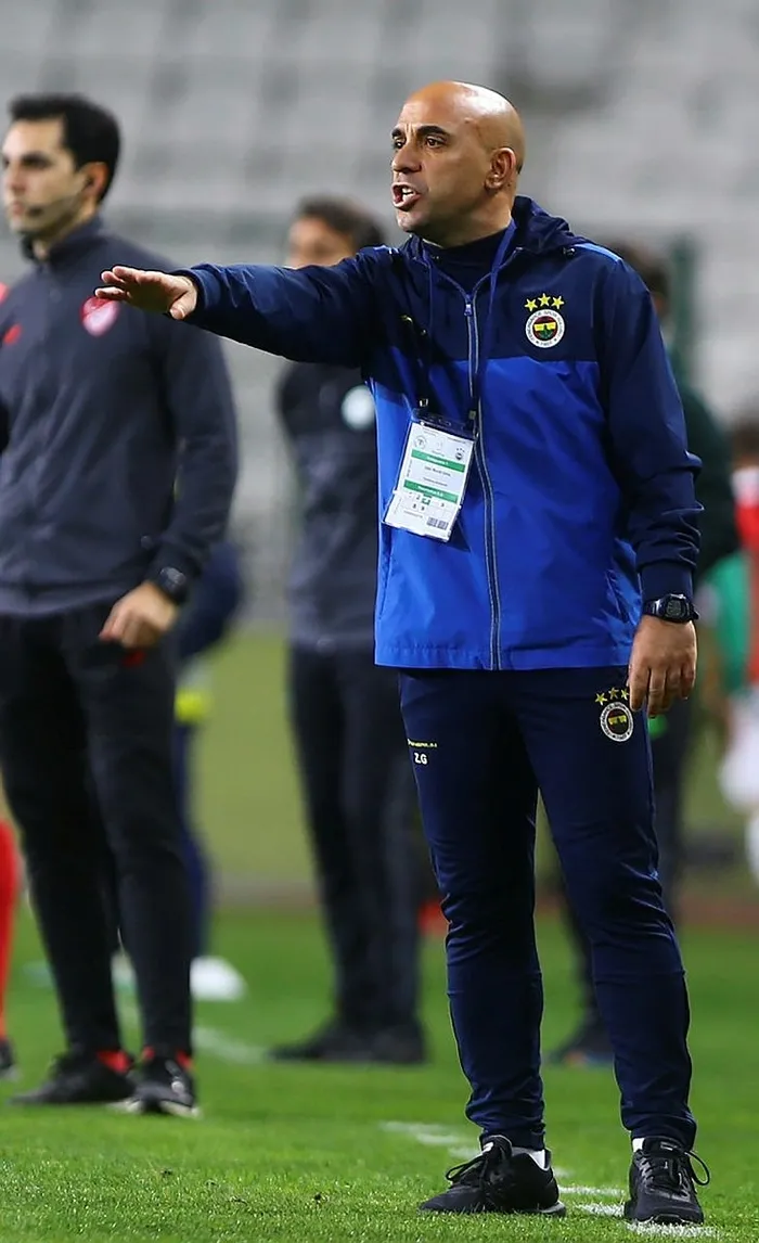 Fatih Karagümrük maçına Fenerbahçe’nin başında çıkacak isim belli oldu