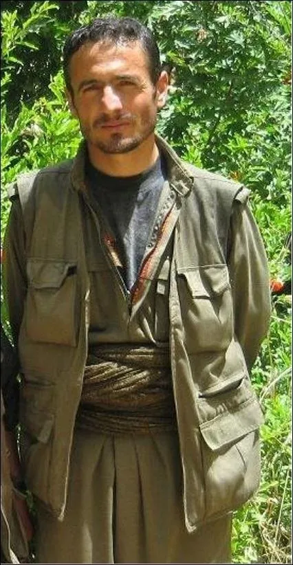 mitten-garada-pkkya-nokta-atisi-emre-sahin-olduruldu-1684740237627.jpeg MİT'ten Gara'da PKK'ya nokta atışı! Emre Şahin öldürüldü - 6