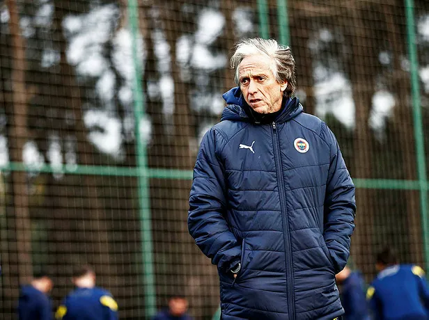 fenerbahce-rizespor-maci-ne-zaman-saat-kacta-ziraat-turkiye-kupasi-ztk-son-16-turu-fb-rizespor-maci-hangi-kana-1674115134091.jpg Fenerbahçe Rizespor maçı ne zaman, saat kaçta? Ziraat Türkiye Kupası (ZTK) son 16 turu FB Rizespor maçı hangi kanalda? - 3