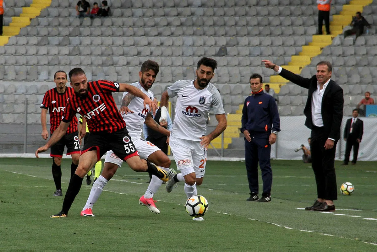 Başakşehir, Gençlerbirliği'ne boyun eğdi!