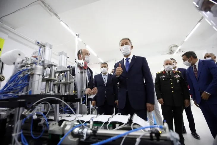 Milli Savunma Bakanı Hulusi Akar, Gazi Fişek Fabrikası’nda incelemelerde bulundu