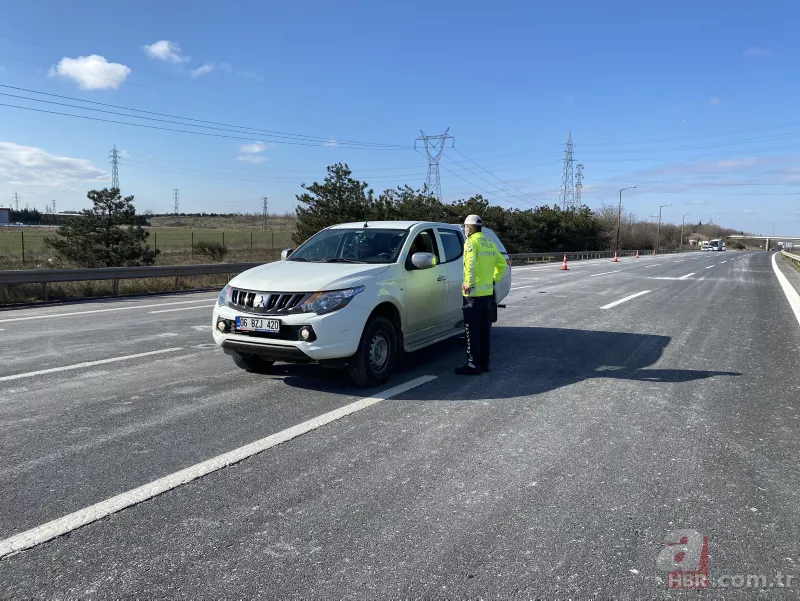 Trakya'dan İstanbul'a araç geçişine kar nedeniyle izin verilmiyor 10