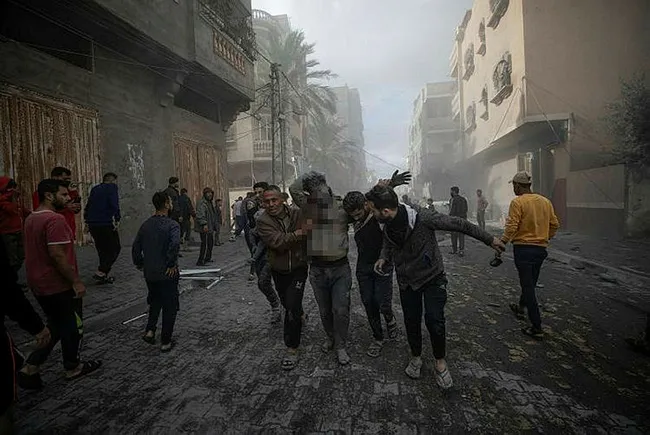 israil-gazzede-cocuklarla-savasinda-46-gun-ateskes-olacak-mi-flas-aciklama-1700548584940.jpg İsrail'in Gazze’de çocuklarla savaşında 46. gün! Ateşkes olacak mı? Flaş açıklama… - 2