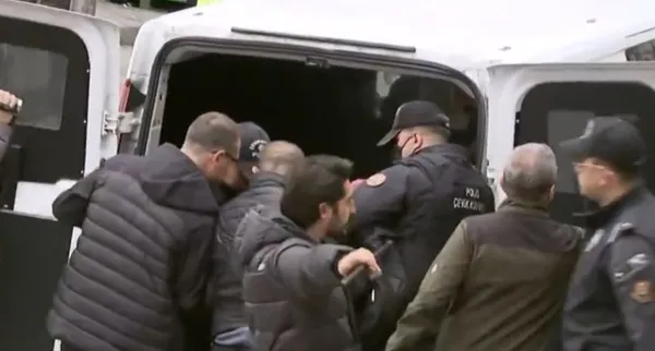 Son dakika: Acılı ailelerden HDP’ye siyah çelenk! HDP’li vekil ve aileler arasında gerginlik