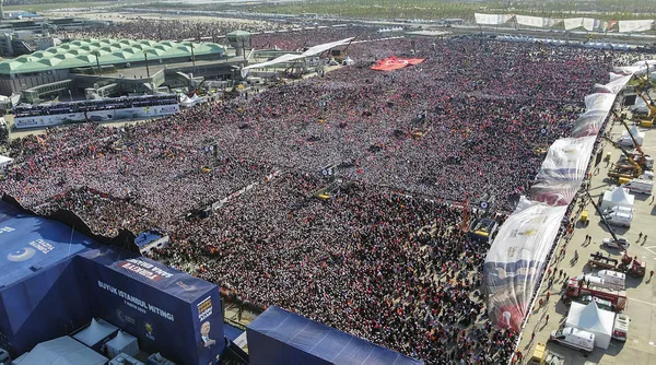 baskan-erdogan-trtde-propaganda-konusmasini-yapti-oyle-bir-kazanacagiz-ki-bu-ulkenin-hicbir-ferdi-kaybetmeyece-1683492916031.jpg Başkan Erdoğan TRT'de propaganda konuşmasını yaptı: Öyle bir kazanacağız ki bu ülkenin hiçbir ferdi kaybetmeyecek! - 1