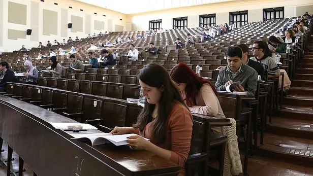AÖF kayıt yenileme 2021! AÖF sınavları online mı yüz yüze mi olacak? Açıklama geldi! - 2