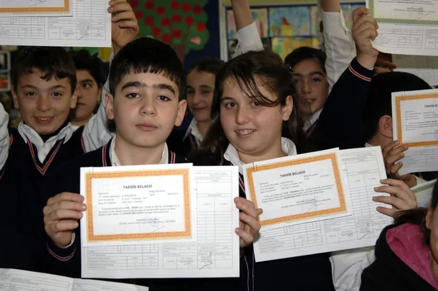 TAKDİR-TEŞEKKÜR BELGESİ HESAPLAMA 2024 | Karne ortalaması kaç olursa belge alınır? İlk dönem 6,7,8,9,10,11,12. sınıf ders ortalam hesaplaması...