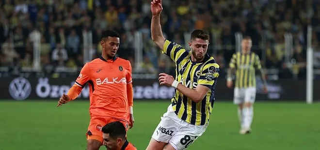 Fenerbahçe - Başakşehir maçında İsmail Yüksek sakatlandı