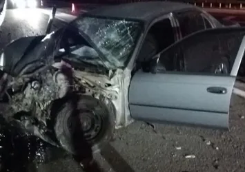 Erzurum'da araçlar birbirine girdi! 4 yaralı var