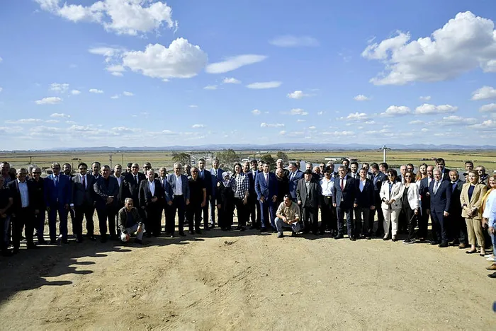 tarim-ve-orman-bakani-vahit-kirisci-mujdeledi-1000-tl-artiriyoruz-1664982802748.jpg Son dakika: Tarım ve Orman Bakanı Vahit Kirişci müjdeledi! "1000 TL artırıyoruz" - 4