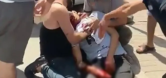 Adana’da kan donduran görüntü! Gündüz vakti sokak ortasında kanlı infaz