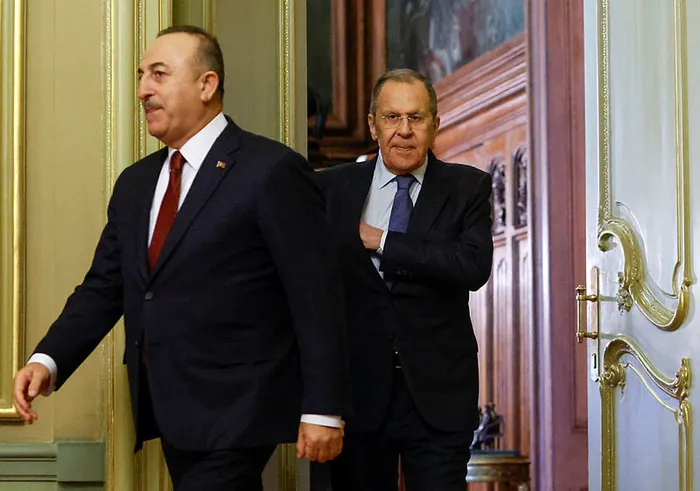 Sergey Lavrov duyurdu! Rusya Ukrayna’ya şart koştu: Belgeleri imzalayın