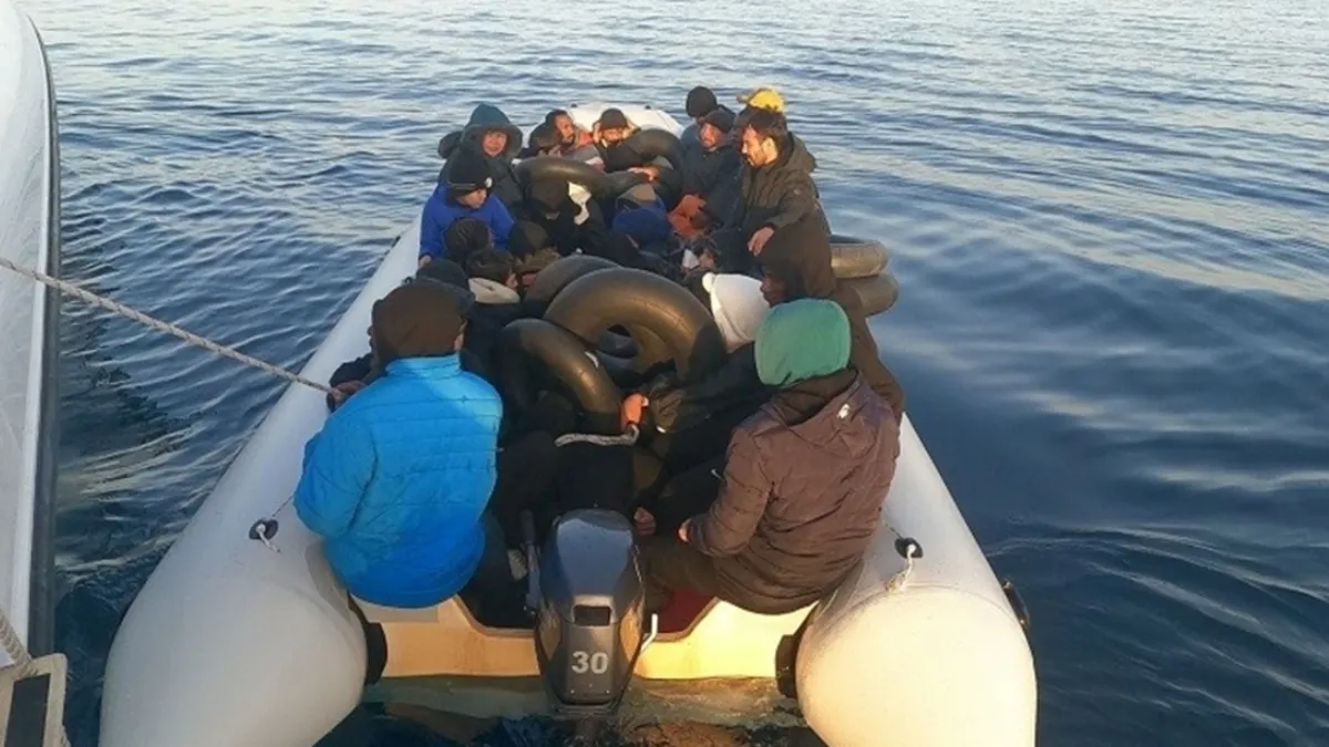 Yasa dışı yollarla yurt dışına kaçmaya çalıştılar: 10'u çocuk 29 göçmen yakalandı