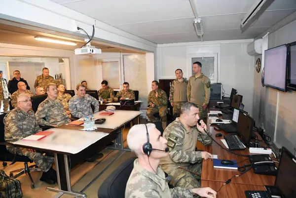 milli-savunma-bakani-hulusi-akardan-suriyenin-kuzeyine-yeni-operasyon-aciklamasi-1654592853018.jpg Milli Savunma Bakanı Hulusi Akar'dan Suriye'nin kuzeyine yeni operasyon açıklaması - 2