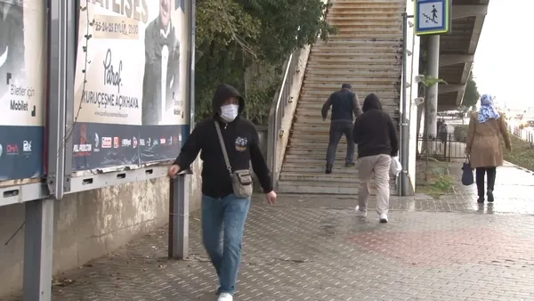 istanbullular-yagmura-hazirliksiz-yakalandi-1632377152458.jpg İstanbullular yağmura hazırlıksız yakalandı - 2