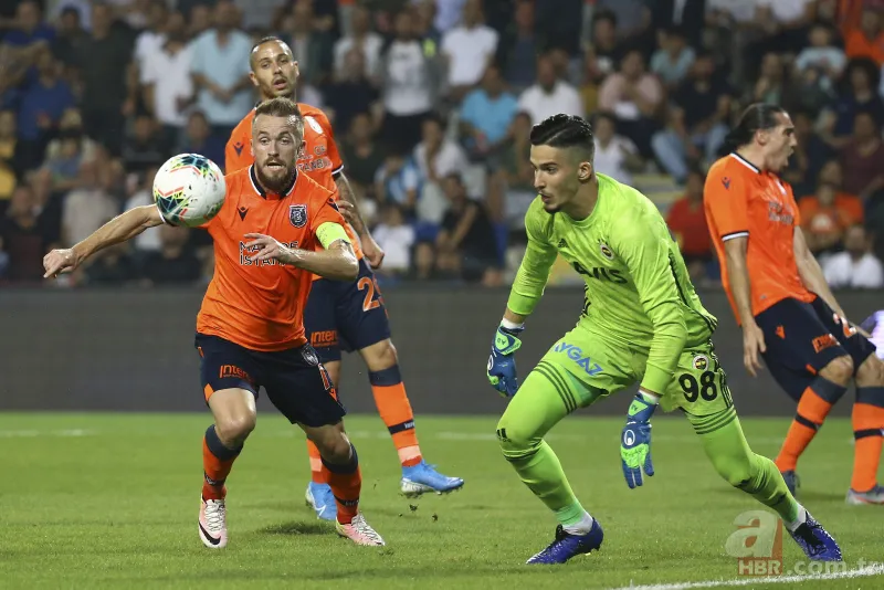 Fenerbahçe, Medipol Başakşehir karşısında son anlarda güldü! Başakşehir: 1 - Fenerbahçe: 2 Maç sonucu 11