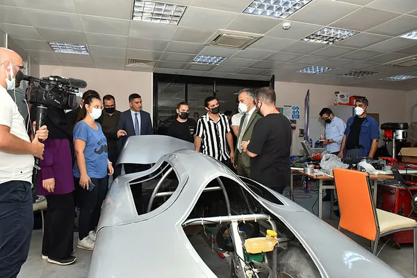 Teknoloji yarışındaki gençlere büyük destek