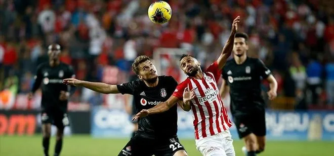 Beşiktaş-Antalyaspor maçı öncesi flaş gelişme! Koronavirüs testi yapılmasını istedi!