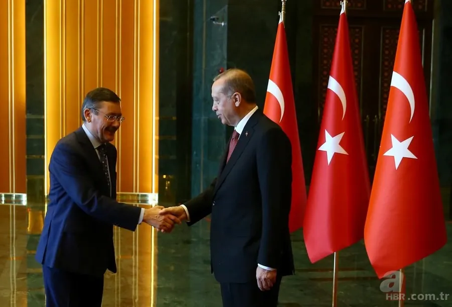 Cumhurbaşkanlığı Sarayı'ndaki tebrik törenine Devlet Bahçeli ilk kez katıldı 15