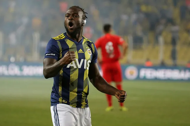 Fenerbahçe’de şok! Victor Moses 5 hafta sahalardan uzak kalacak