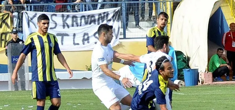 Sakaryaspor 9 kişiyle Tarsus İdmanyurdu'nu yendi