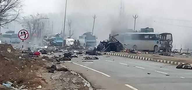 Hindistan’da bombalı saldırı: 16 ölü