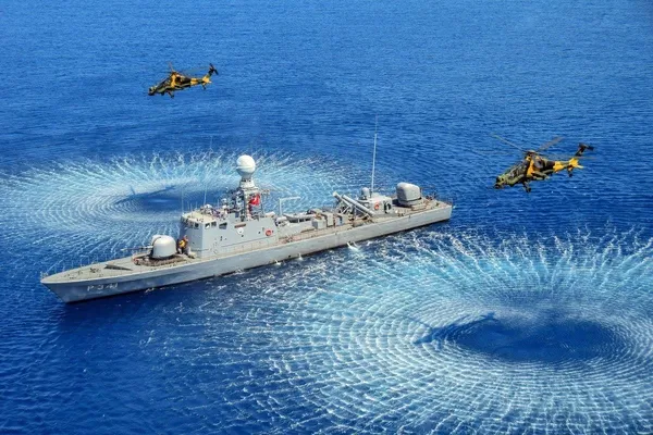 Türkiye'den Yunanistan'a Meis Adası tepkisi! Yunanistan'dan yeni oyun: Hücumbot konuşlandırdılar - 5
