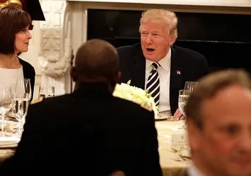 Trump'tan Beyaz Saray'da ilk iftar