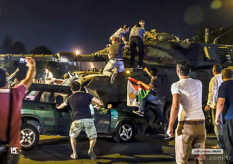15 Temmuz şiirleri sözleri kısa uzun anlamlı şiirler! 4,8 kıtalık 15 Temmuz şiirleri! 20