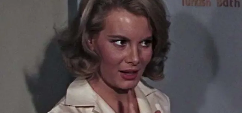 ‘Bond kızı’ Molly Peters hayatını kaybetti